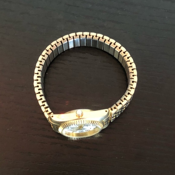 🟢 faux gold watch - Picture 3 of 3